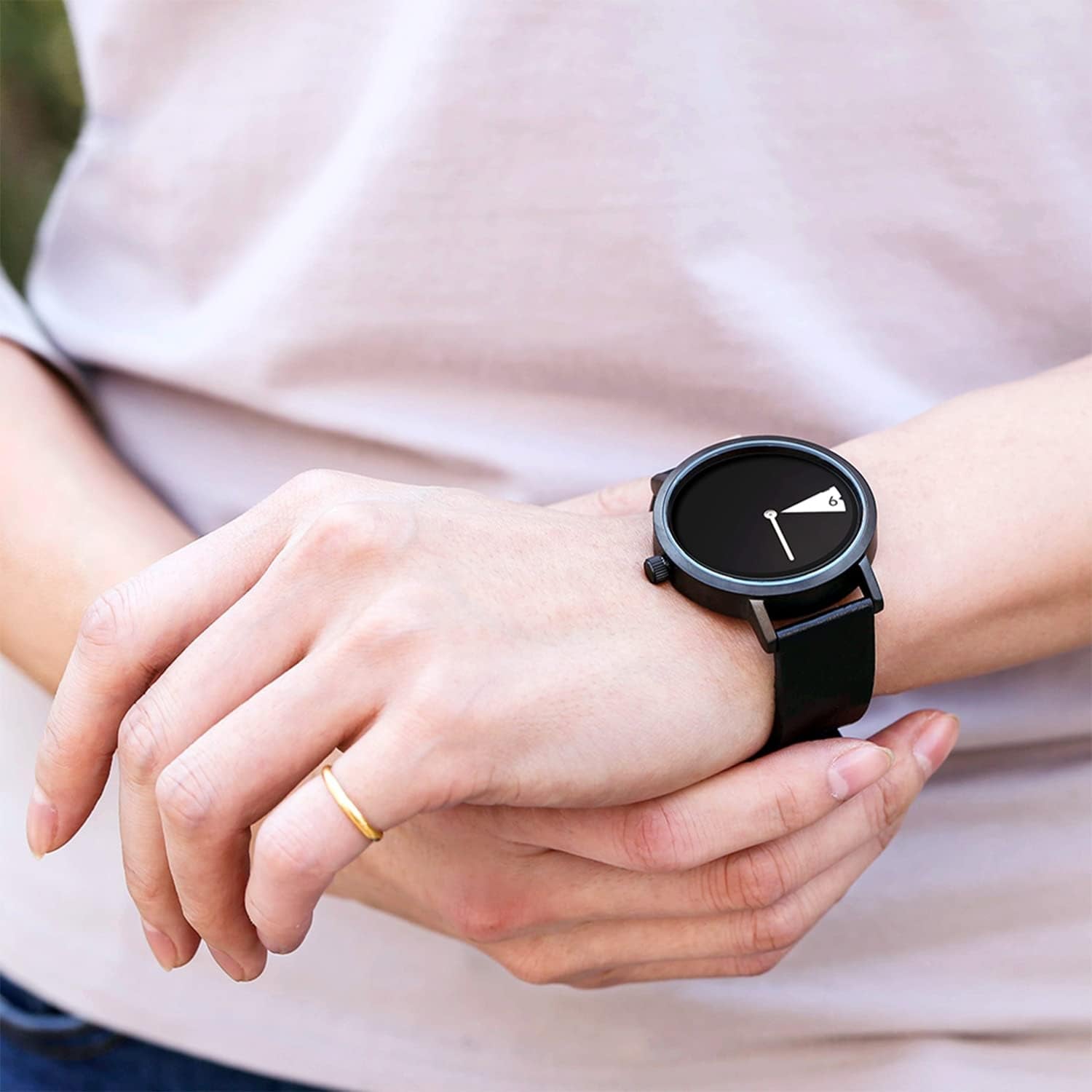 Creative Watch Ultra-Thin Strap Casual Fashion Quartz Minimalist Watch